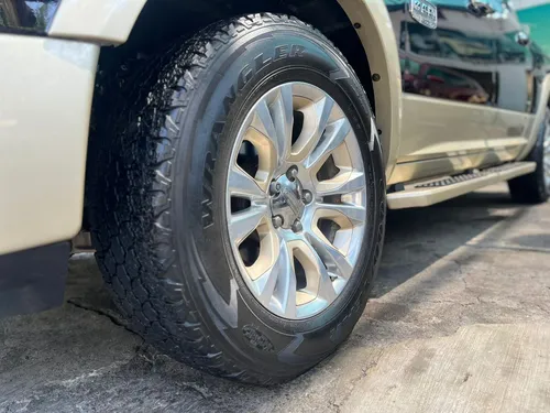 Dodge Ram 2500 5.7 Laramie Longhorn Crew Cab 4x4