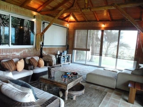 Imagen 15 de 16 de Hermosa Casa Con Piscina En Venta Oripoto 21-16519