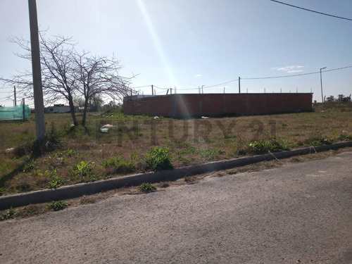 Lote De 280 M2 En Barrio Abierto