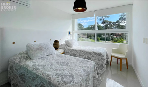 Tus Mejores Vacaciones A Pasos Del Mar, Torre One, Playa Brava, Punta Del Este