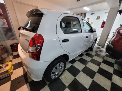 Toyota Etios 1.5 X 6mt My19