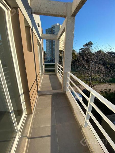 Duplex En Venta - Villa Primera