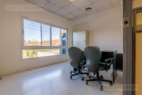 Alquiler De Oficina De 922 M2 En Martínez