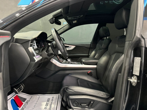 Audi Q8 S Line 2021