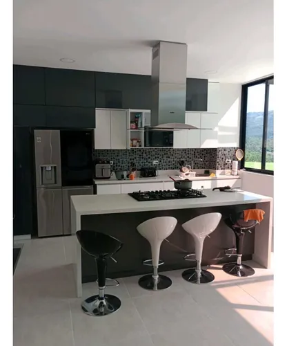 Finca Moderna En Sopetran En Venta
