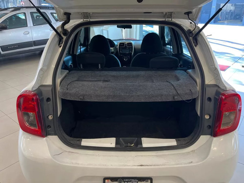 Nissan March 1.6 Advance Navi At