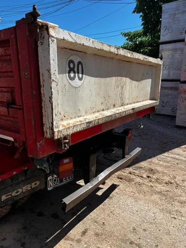 Ford Cargo 915