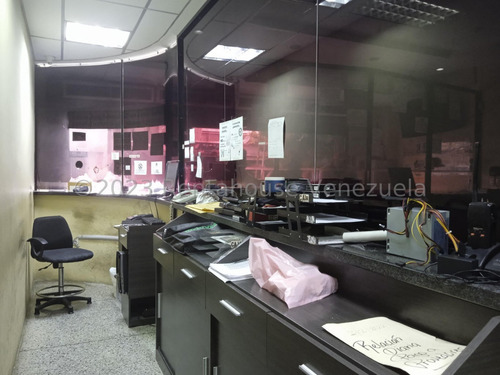 Estratégico Edificio En Venta Ubicado En Zona Céntrica Comercial De Barquisimeto Jr