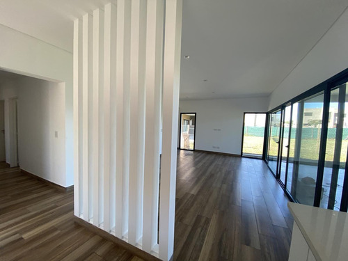 Imagen 26 de 30 de Susana Aravena Propiedades-casa En Venta En Santa Elena