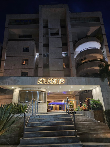 Lujoso Apartamento Amoblado En Terrazas Del Country Guataparo. Residencias Atlantis