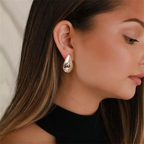 2 Pares De Pendientes De Aro Huecos Con Forma De Gota De Agu