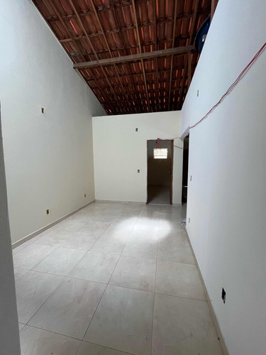 Uma Casa Maravilhosa Para Vender No Povoado Pontal!