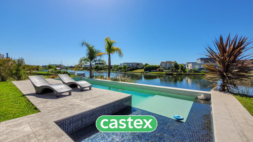 Casa A La Laguna En Venta En Vistas, Puertos