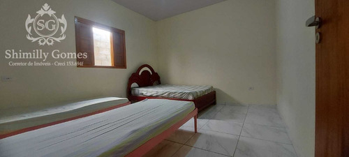 Imagem 9 de 16 de Chácara Com Ótima Localização, Casa 3 Dormitórios, Churrasqueira E Piscina.