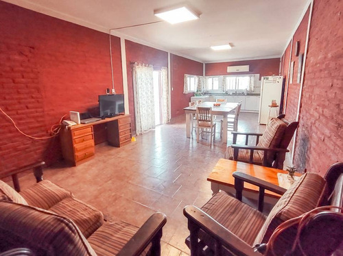 Imagen 3 de 30 de Venta Casa 3 Amb Merlo Norte