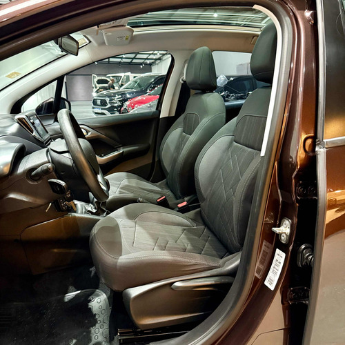 Peugeot 208 1.6 Allure Touchscreen
