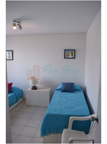 Apartamento En Peninsula, 2 Dormitorios *- Ref: 760