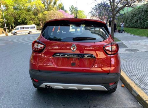 Imagen 5 de 17 de Renault Captur Zen 2.0