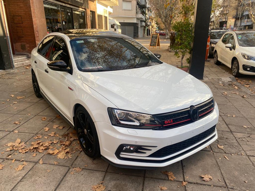 Volkswagen Vento 2.0 Tsi Gli 211cv App Connect + Nav