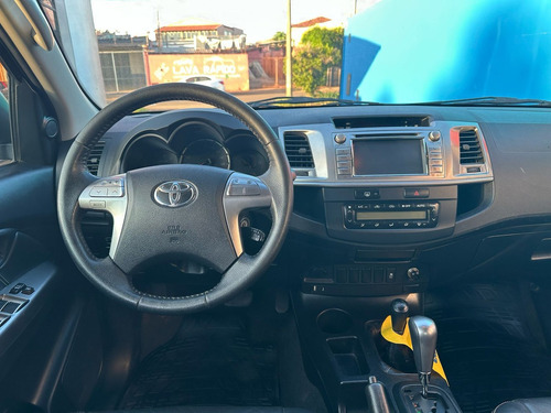 Toyota Hilux 3.0 SRV 4X4 CD 16V TURBO INTERCOOLER