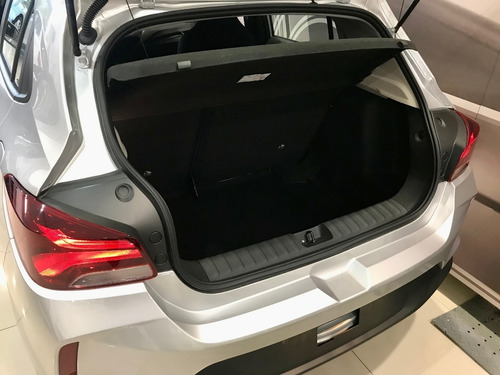 Imagen 4 de 16 de Chevrolet Onix Lt Tech 2022 0km Entrega Inmediata Tnn5586
