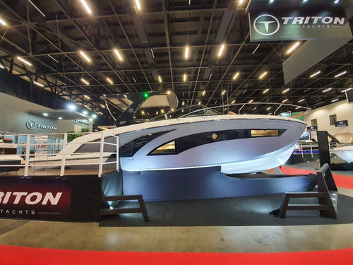 Lancha Triton Flyer 38 T-top || Zero ||