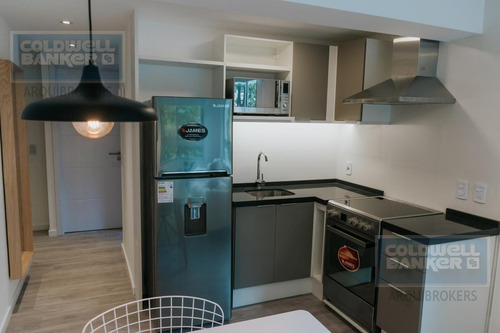 Imagen 26 de 30 de Apartamento De 2 Dormitorios En Venta En Centro Equipada Y Amoblada, Con Parrillero