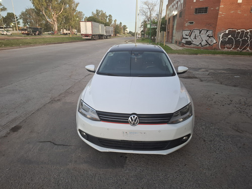 Volkswagen Vento 2.5 Luxury 170cv Tiptronic