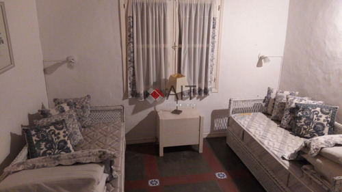 Imagen 11 de 17 de Casa De 3 Dormitorios Con Amplio Jardin Y Piscina, Totalmente Cercada.