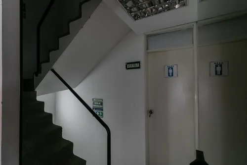 Oficina En Arriendo En Porciúncula. Cod A1021308