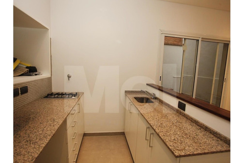 Imagen 5 de 14 de Excelente Casa, En 3 Plantas, Reciclada A Nuevo