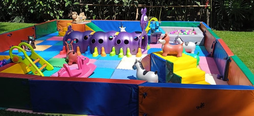 Renta Inflables Ludotecas Futbolito Garden Toys
