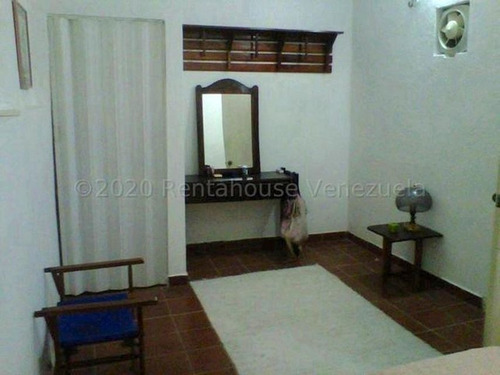 Imagen 5 de 16 de Rentahouse Concepto Vende Townhouse En Tucacas Falcon 23-3910 / 0414-4128424