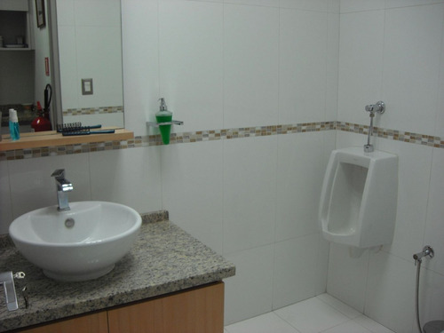 Imagen 17 de 26 de Parroquia La Candelaria Oficina En Alquiler Cod.21-3313 02129594482----04141469108 Rah Ccct