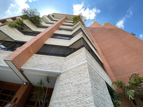 Excelente Apartamento Para Alquilar En Inmejorables Condiciones, Estratégicamente Ubicado En La Urb. Campo Alegre
