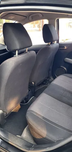 Mazda 2 Sedán 1.5 Aut. 2011