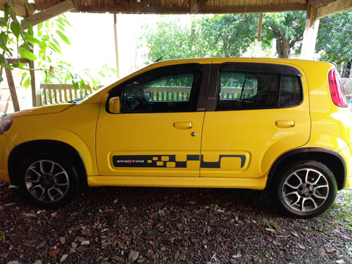 Fiat Uno 1.4 Sporting Flex 5p