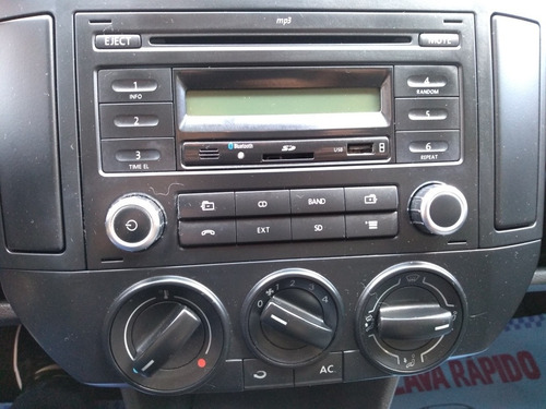 Volkswagen Polo Sedan 1.6 Vht Total Flex 4p 2012