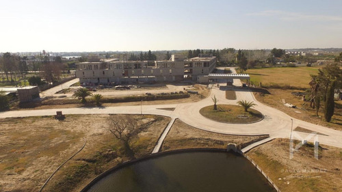 Imagen 11 de 21 de Venta - Lote - Terreno - Barrio Laguna Grande - Villanueva - Tigre - Al Agua