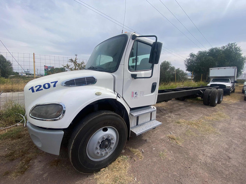 Freightliner M2 2016