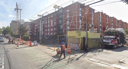 Propiedad En Remate En Eduardo Molina, Cdmx. Excelente Ubicación, Alta Plusvalía, Amplios Espacios Y Gran Inversión. Ideal Para Vivir O Rentar. ¡aprovecha Esta Oferta Exclusiva Con