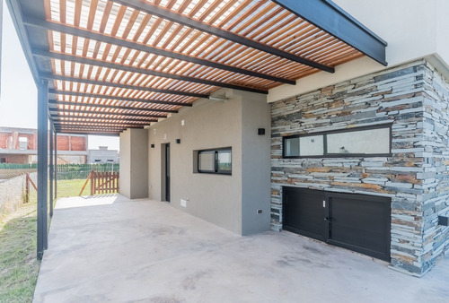 Imagen 9 de 25 de Casa 4 Ambientes En Venta Lagos De Canning I