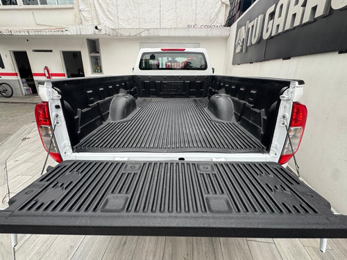 Nissan NP300 2.5 Pick-up Dh Aa Pack Seg Mt