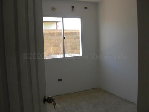 Imagen 4 de 9 de Apartamento A Estrenar En La Floresta 22-5203 04126887776