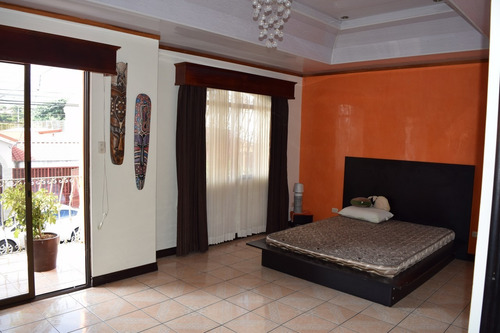 Imagen 12 de 14 de Casa En Fátima Heredia, Zona Tranquila Y Excelente Ubicación