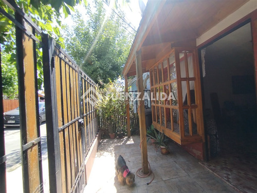 Casa En Venta De 4 Dorm. En Pasaje Cerrado, Puente Alto