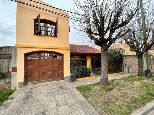 Casa En Venta - Barrio San Cayetano - Luján