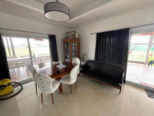 Casa En Venta - Barrio Lomas De Petion
