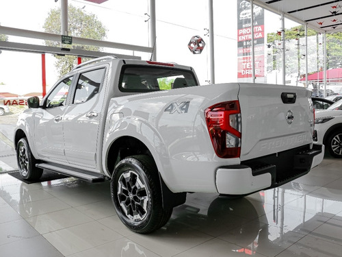 Imagem 8 de 14 de Nissan Frontier 2.3 Td Cd Platinum 4x4