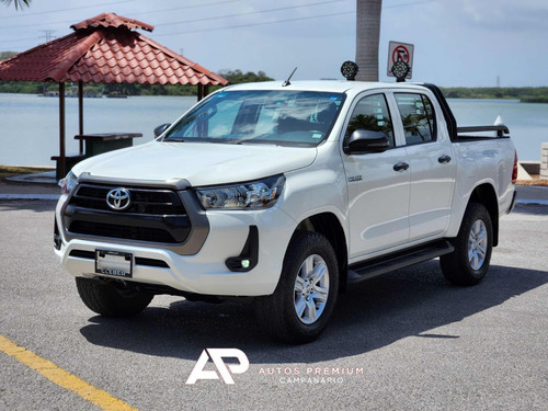 Toyota Hilux 2.7 Cabina Doble Sr Mt